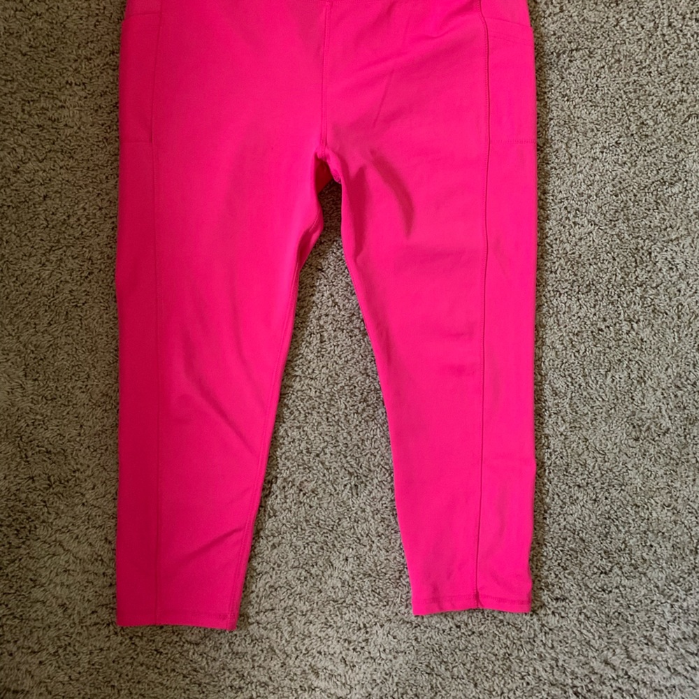 women’s crop leggings XL pink